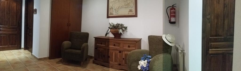 Hostal Rural La Casa Verde Cheles Zewnętrze zdjęcie